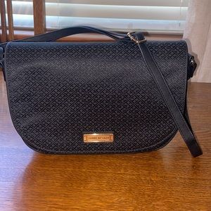 Tommy Hilfiger black signature bag